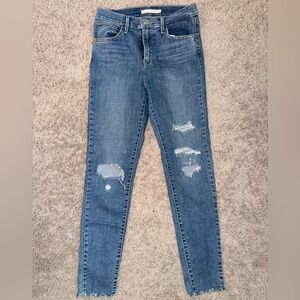 LEVI’S 720 High Rise Super Skinny Jeans Women’s size 28